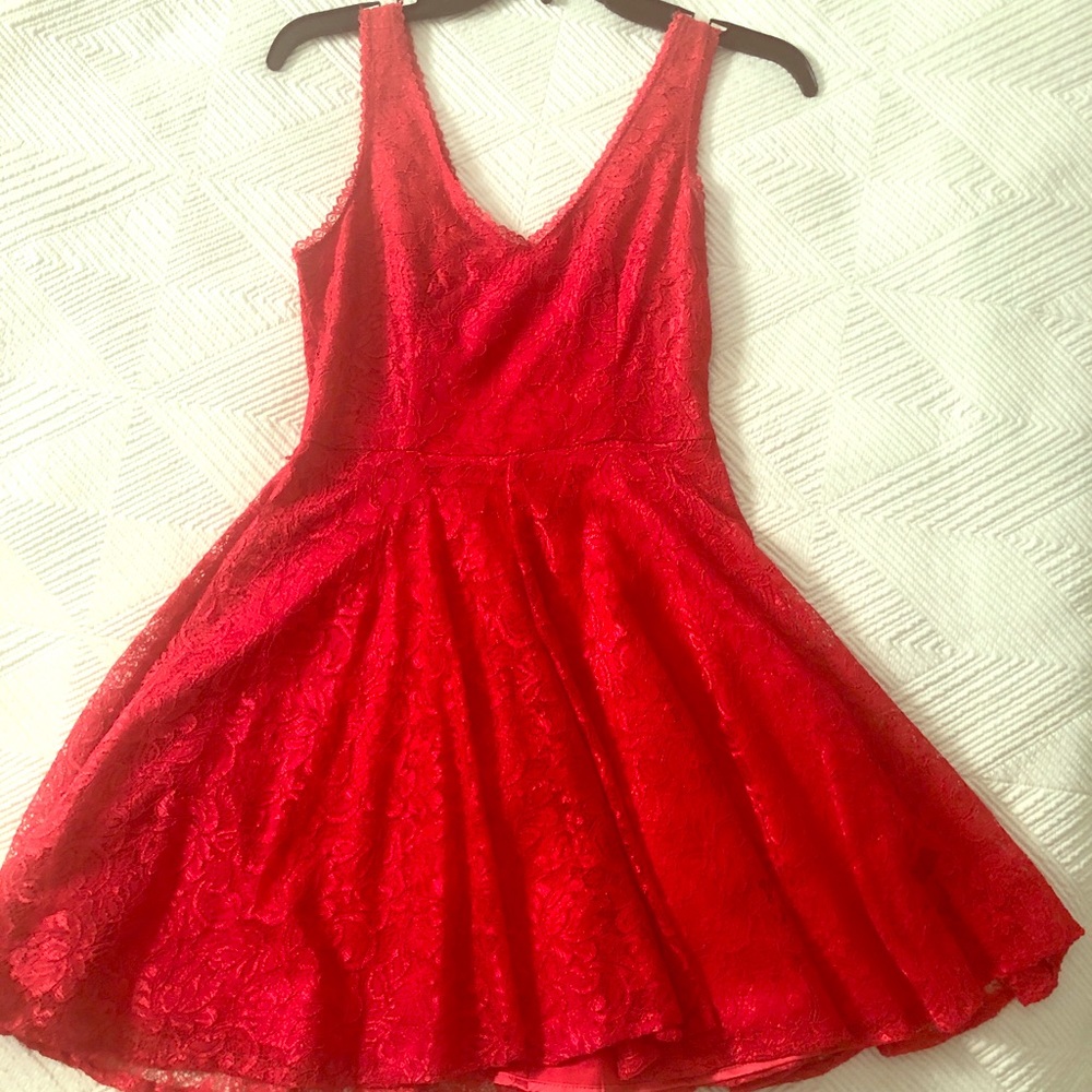 🎉SALE! Red, lace dress. Great for weddings!